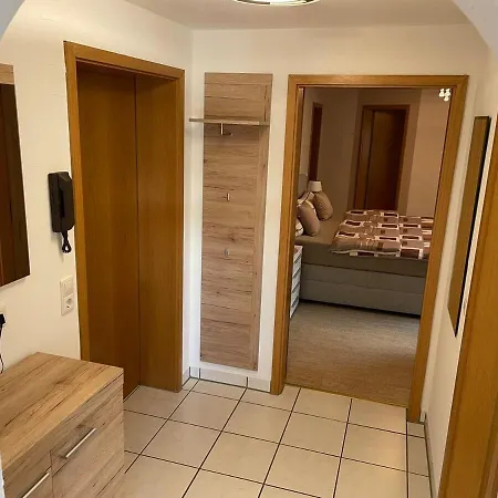 Sonnige Suedwohnung Mit Terrasse, Badesee Forchtenberg