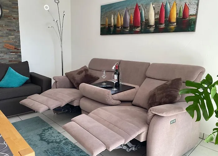 Sonnige Suedwohnung Mit Terrasse, Badesee Lejlighed Forchtenberg