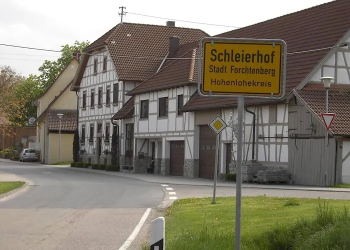 Sonnige Suedwohnung Mit Terrasse, Badesee Forchtenberg
