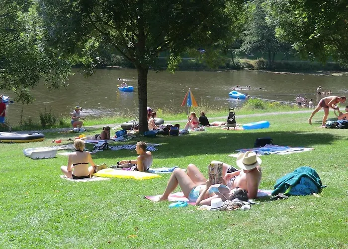Sonnige Suedwohnung Mit Terrasse, Badesee * Forchtenberg