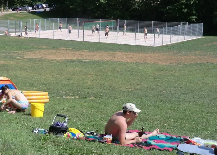 Lejlighed Sonnige Suedwohnung Mit Terrasse, Badesee Forchtenberg