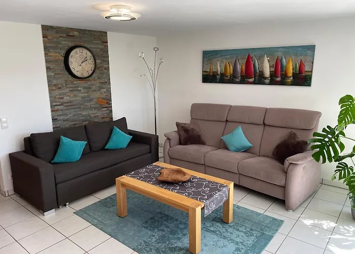 Sonnige Suedwohnung Mit Terrasse, Badesee Lejlighed Forchtenberg