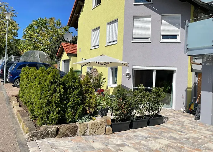 Sonnige Suedwohnung Mit Terrasse, Badesee Lejlighed Forchtenberg